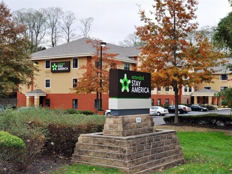 Extended America - - Middletown Hotel