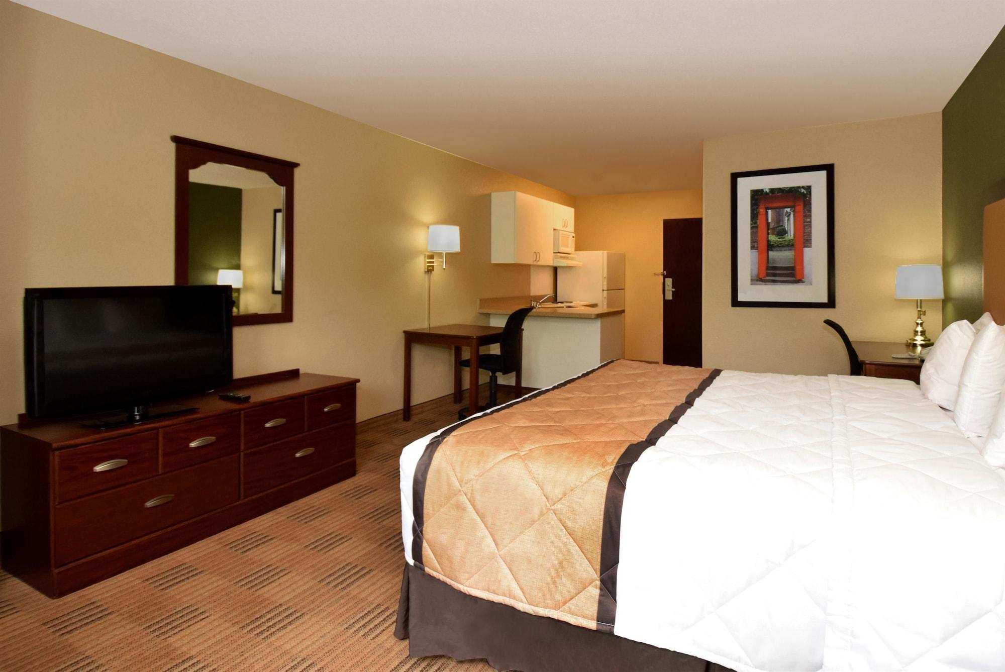 Extended America - - Middletown 2* Red Bank