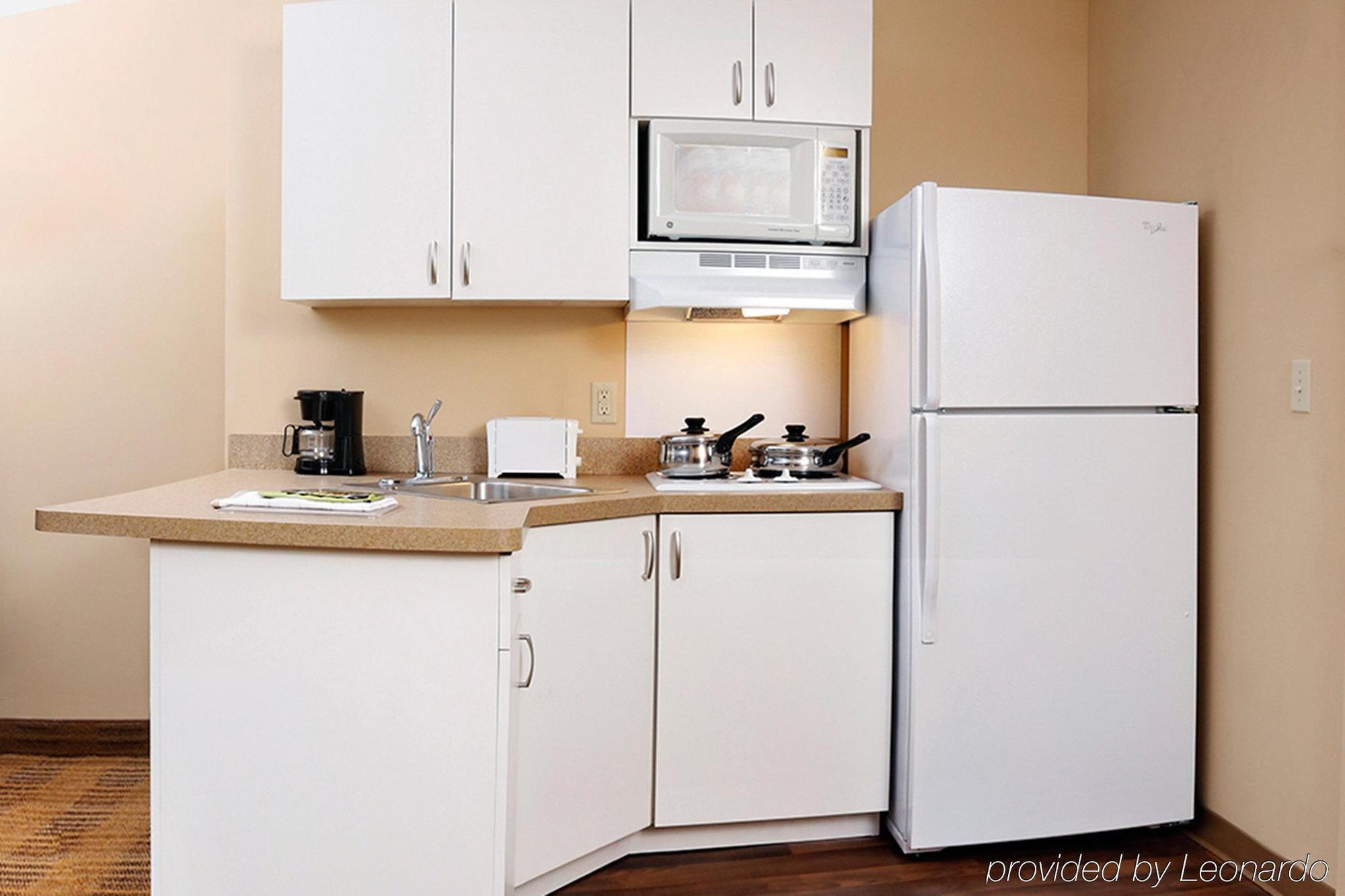Extended America - - Middletown Hotel