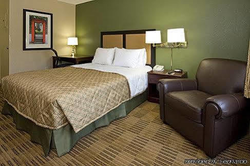 Extended America - - Middletown 2*